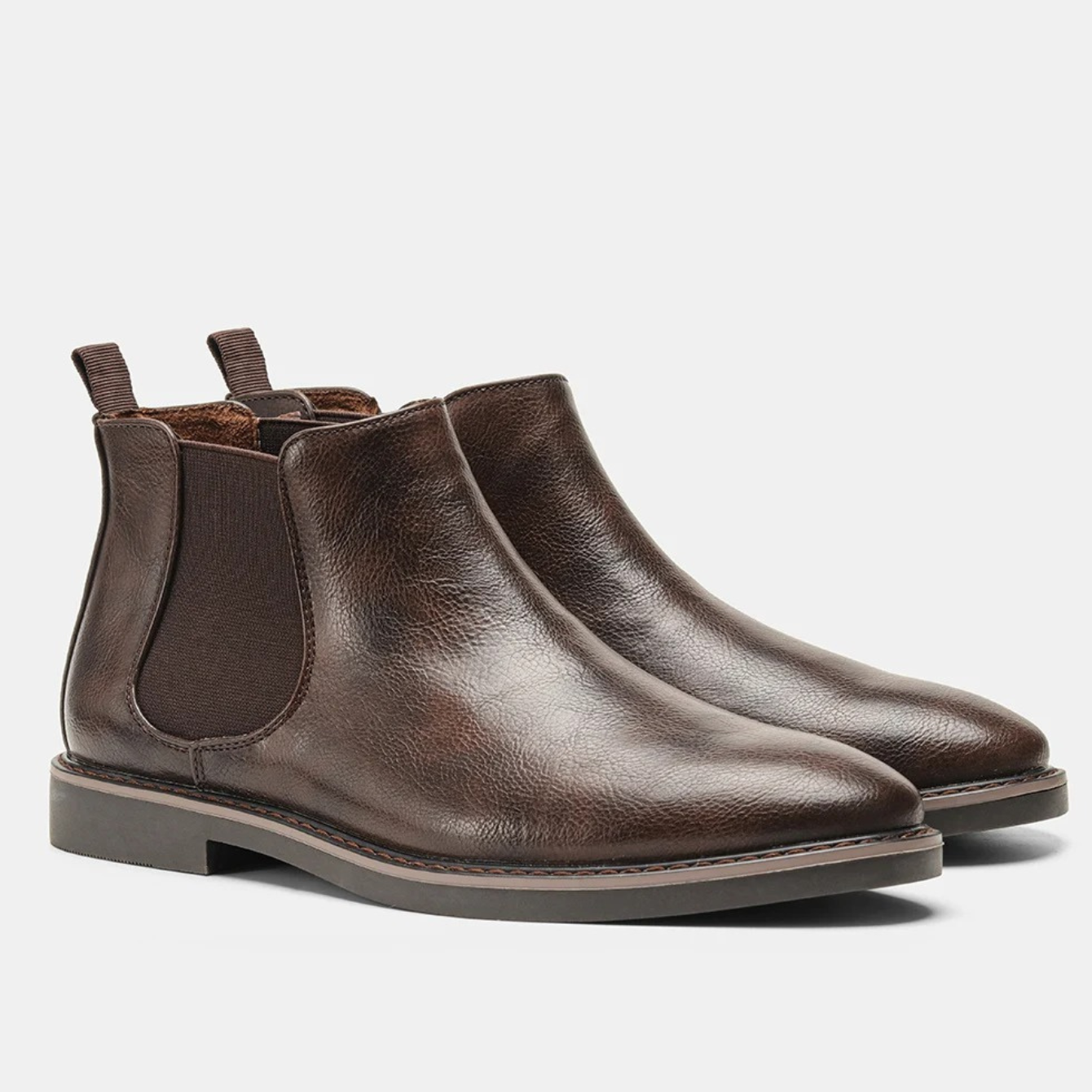 Elegant Chelsea boots for men with comfortable insole