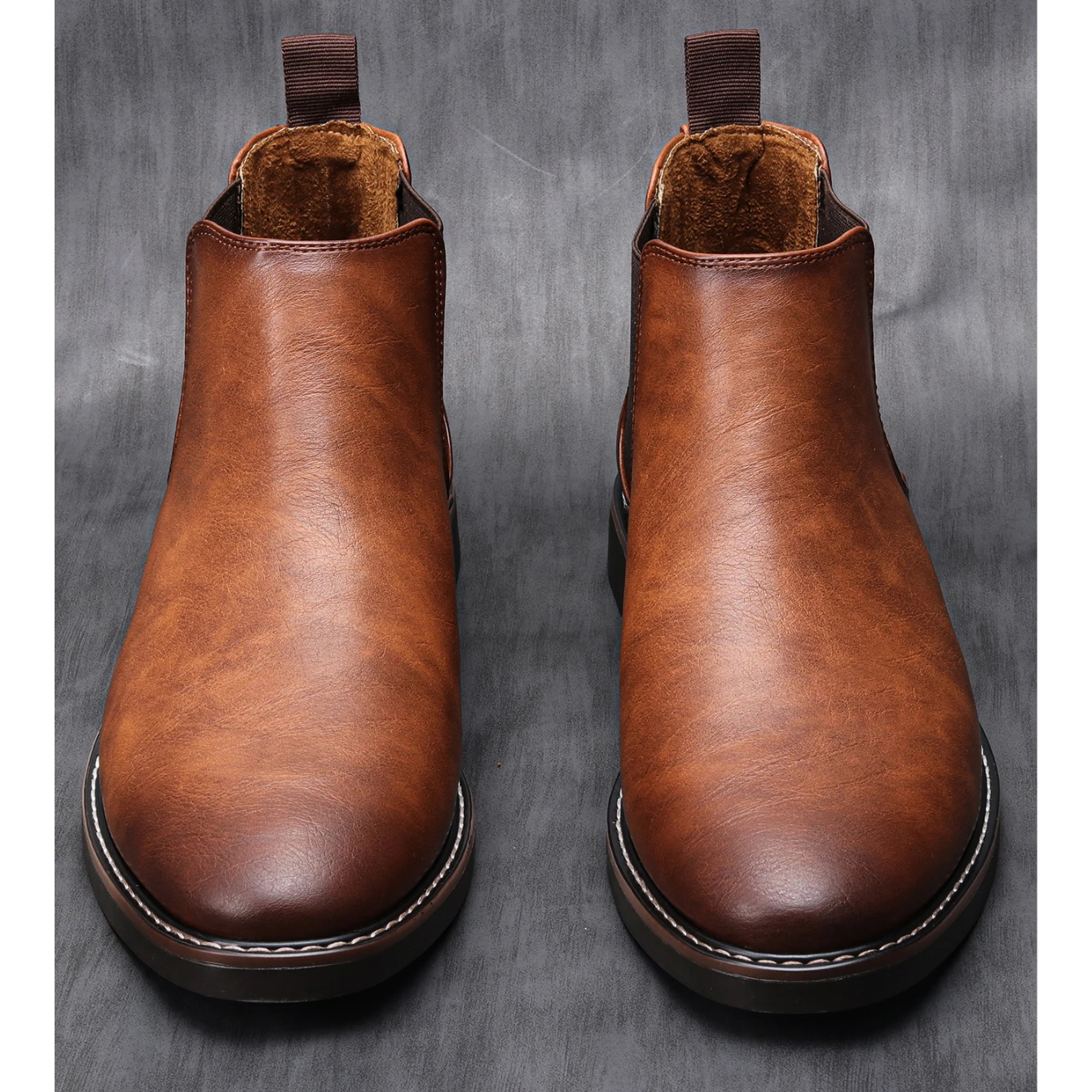 Elegant Chelsea boots for men with comfortable insole