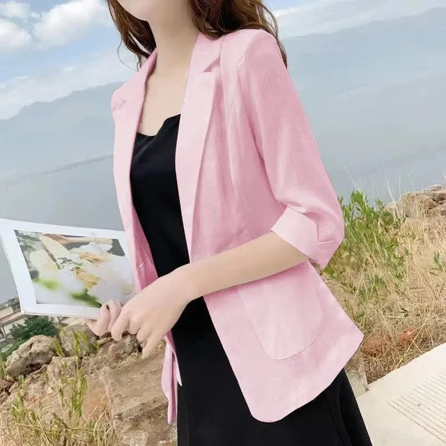 Stylish Women's Blazer With 3/4 Sleeves - Perfect For Office