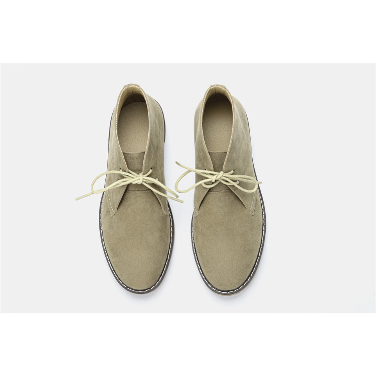 Stylish suede chukka boots for men, comfortable and elegant