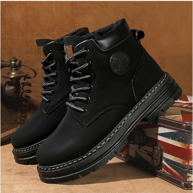 Men's boots with waterproof upper and sturdy rubber sole