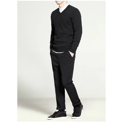 Elegant V-neck men's sweater for style-conscious men