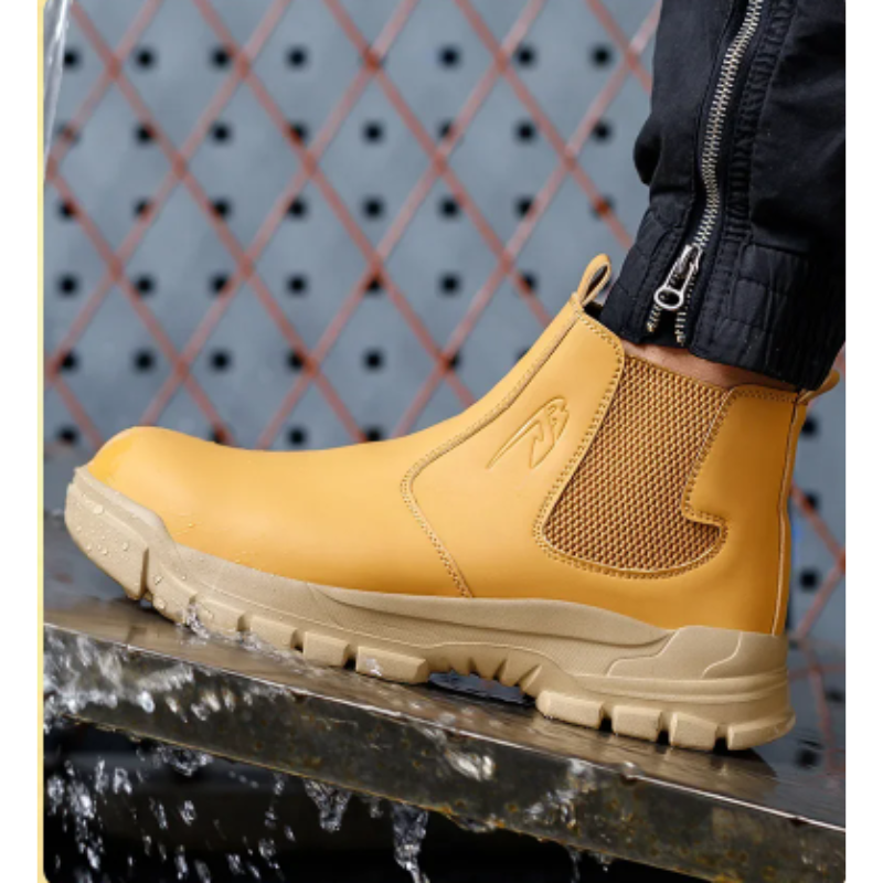 Men's boots with waterproof upper and padded sole