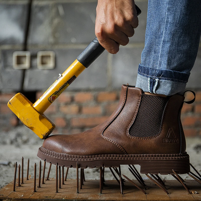 men's boots with elasticated inserts and robust rubber sole