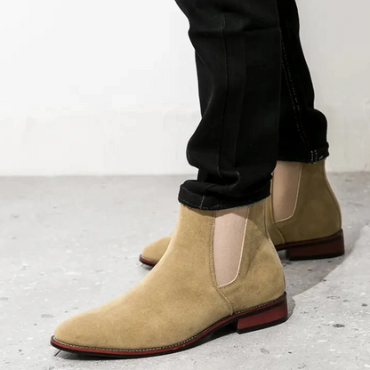 High-quality suede Chelsea boots for men with rubber soles