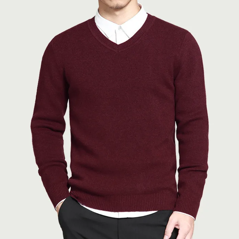 Elegant V-neck men's sweater for style-conscious men