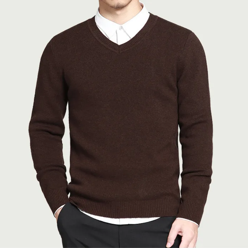 Elegant V-neck men's sweater for style-conscious men