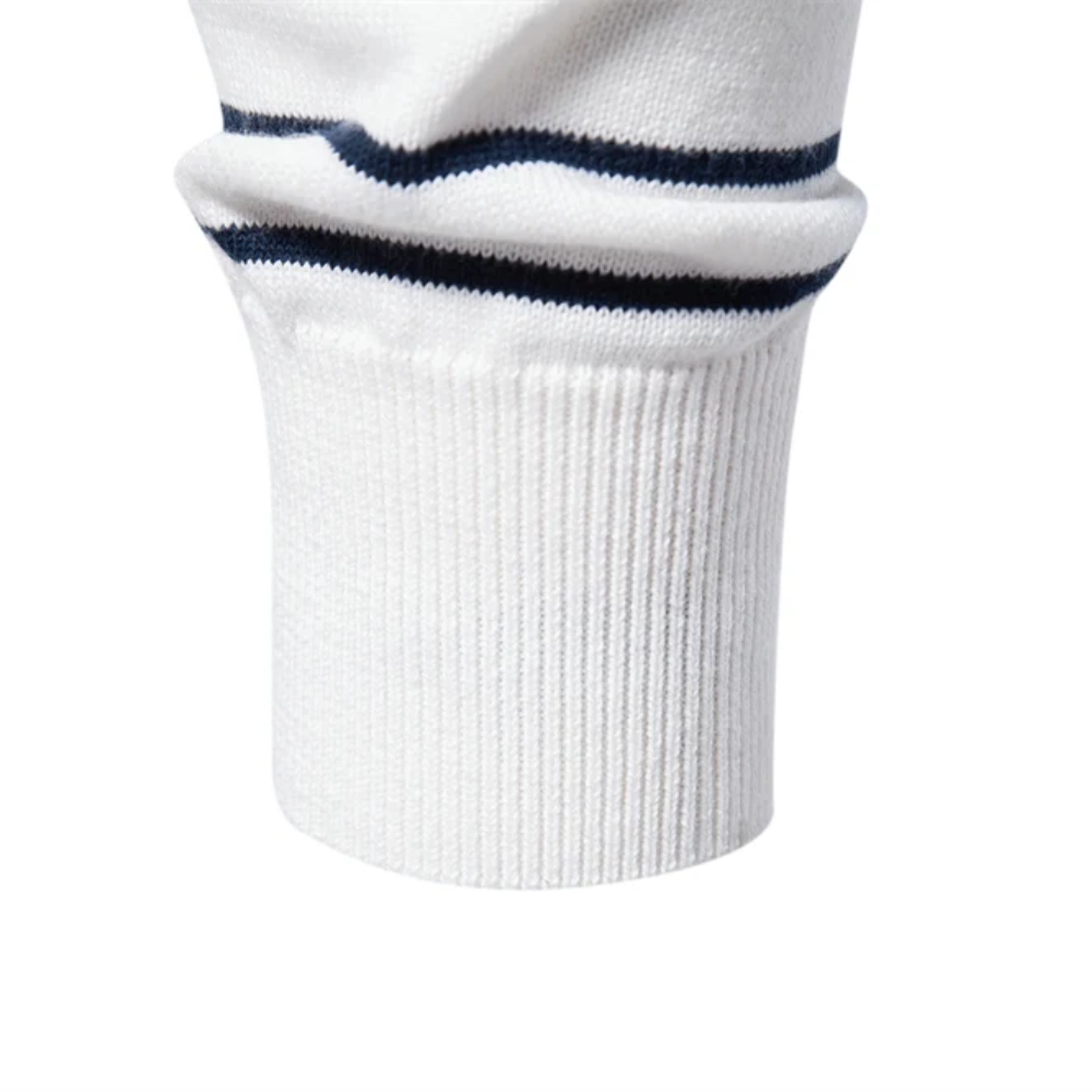 Striped round neck men's trui in nautical style