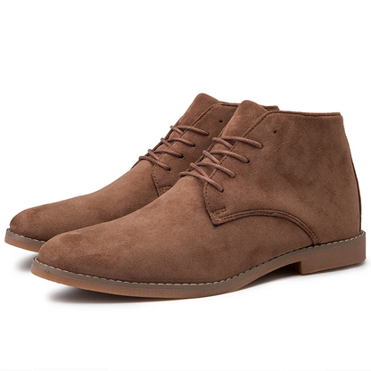 Comfortable suede chukka boots for men, classic ankle boots