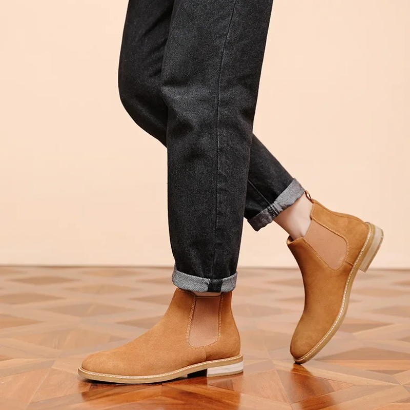 Men's suede Chelsea boots with non-slip sole