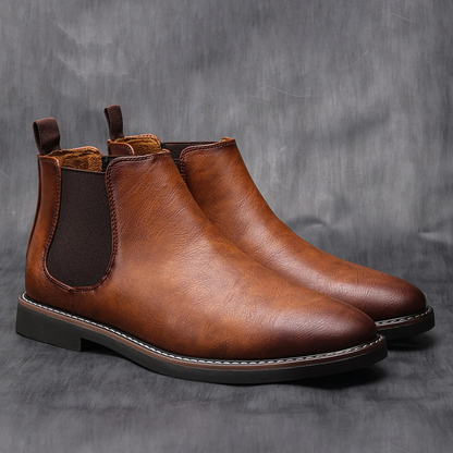 Elegant Chelsea boots for men with comfortable insole