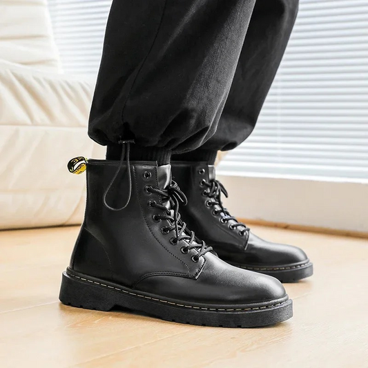 Men's boots with thick soles and classic lacing