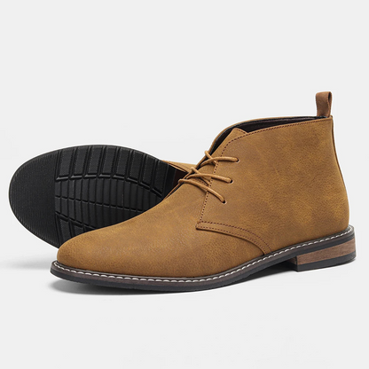 Classic leather chukka boots for men, robust everyday boots