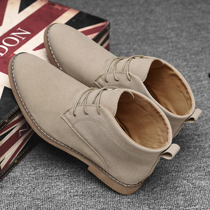 Fashionable suede chukka boots for men, light ankle boots