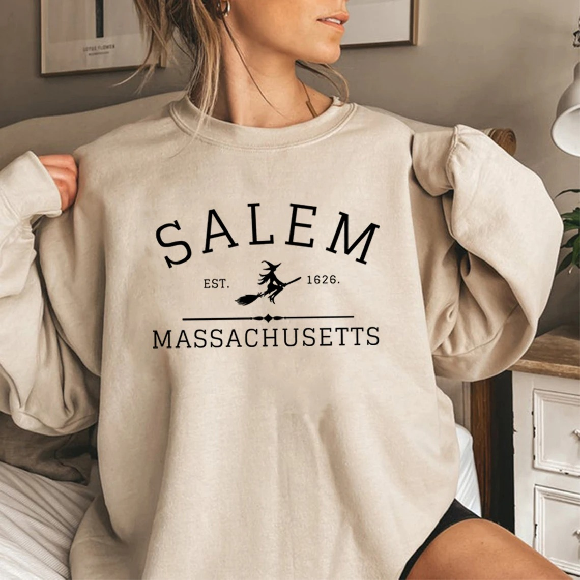 Casual Sweatshirt With Salem Massachusetts Design - Women's Sweater