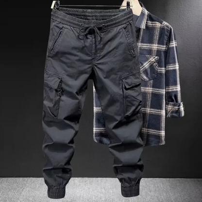 Solid colour loose fit cargo trousers men