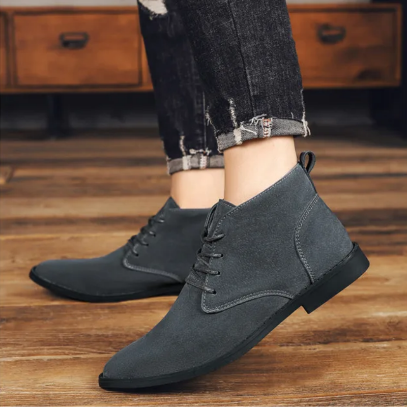 Classic suede chukka boots for men, comfortable casual shoes