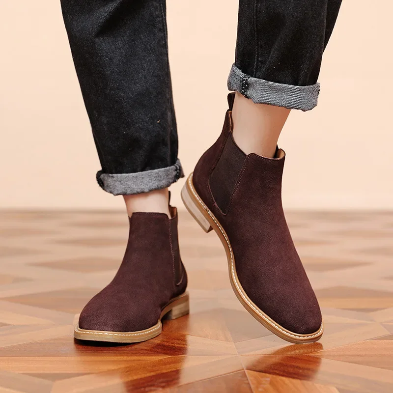 Men's suede Chelsea boots with non-slip sole