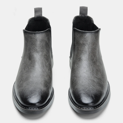 Men's Chelsea boots with shiny finish and elasticated insert