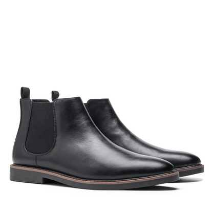 Elegant Chelsea boots for men with comfortable insole