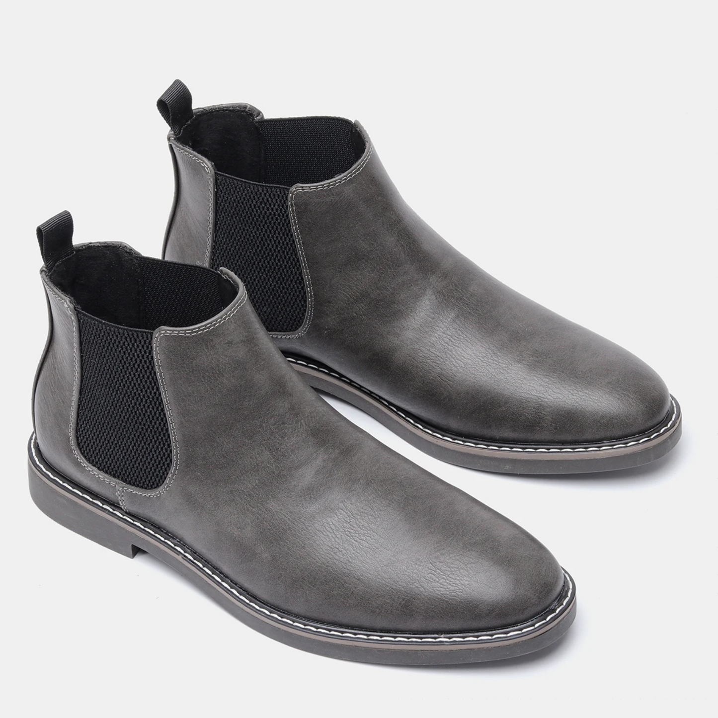 Elegant men's Chelsea boots with non-slip sole