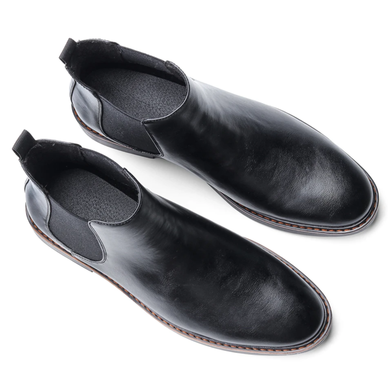 Elegant Chelsea boots for men with comfortable insole