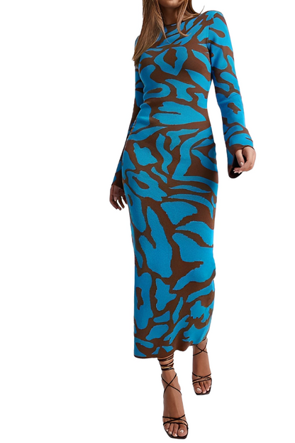 Figure-hugging A-line dress with print