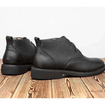 Non-slip leather chukka boots for men, robust leisure boots