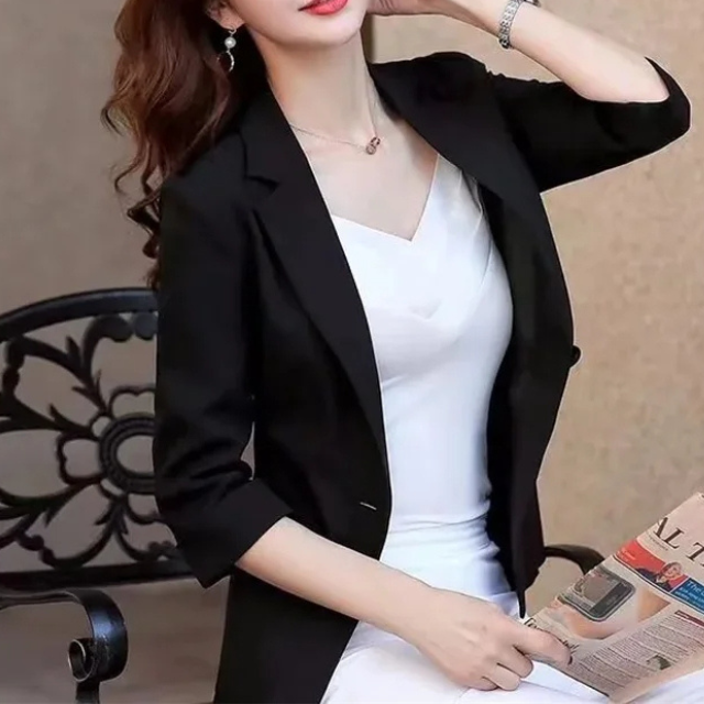 Stylish Women's Blazer With 3/4 Sleeves - Perfect For Office