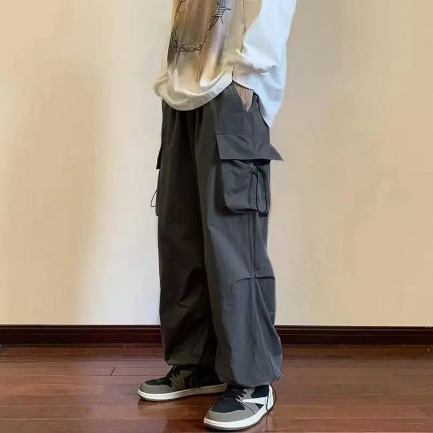 Elasticated waist solid colour baggy cargo trousers men