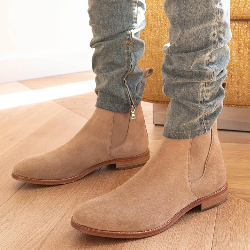 High-quality suede Chelsea boots for men with rubber soles