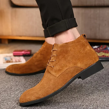 Stylish suede chukka boots for men, lightweight casual shoes