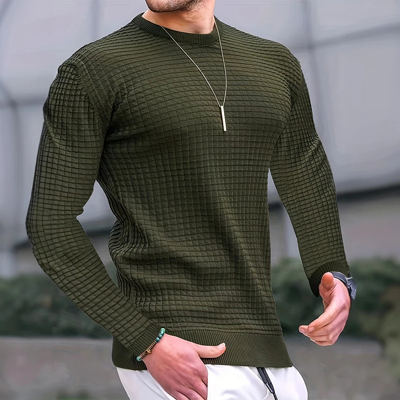 Men's sweater with structure, round neck slim fit jumper