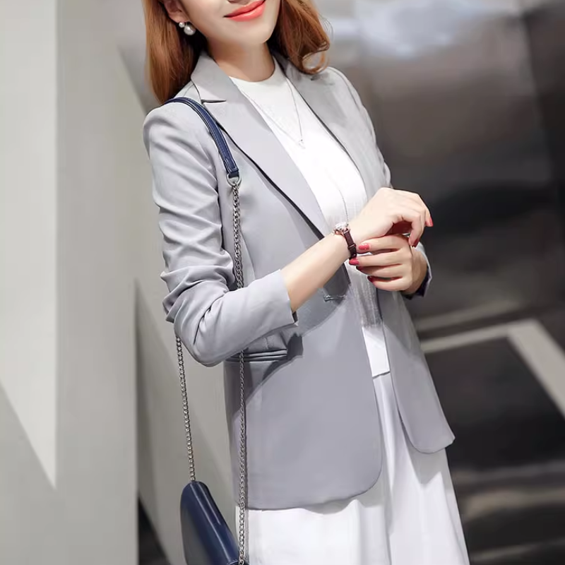 Elegant Ladies Blazer With Ankle Button Closure - Suitable For Office