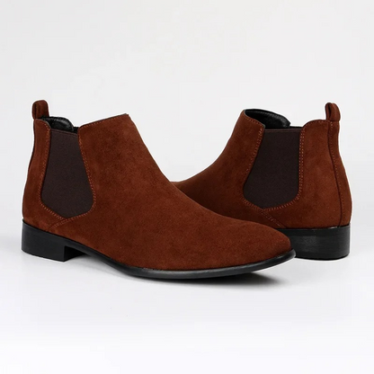 Slim suede men's Chelsea boots with elasticated insert