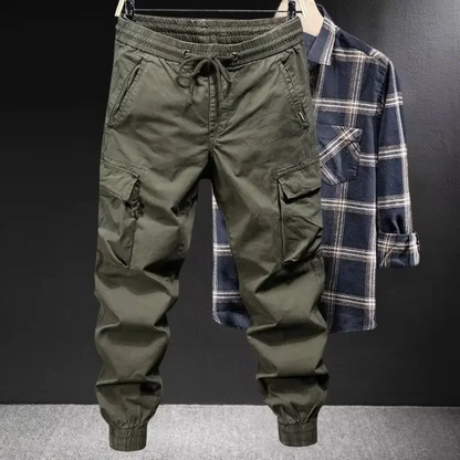 Solid colour loose fit cargo trousers men