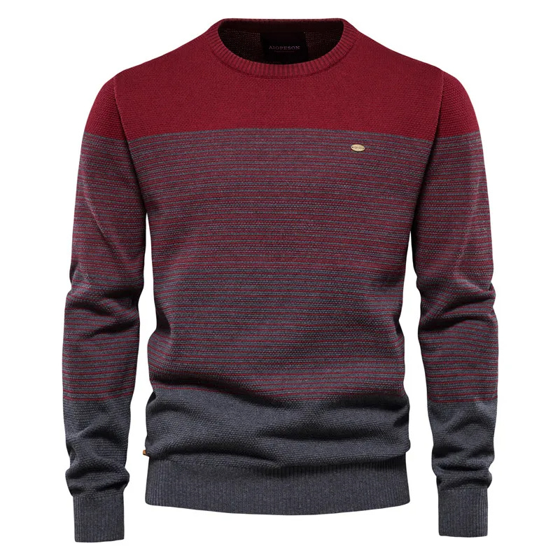 Multicoloured round neck men's sweater with modern stripe pattern