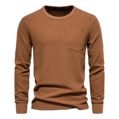 Men's sweater in waffle knit, long sleeve round neck with breast pocket