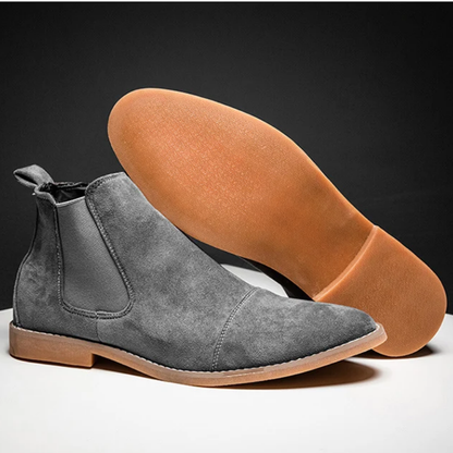 Comfortable suede chukka boots for men, fashionable casual shoes