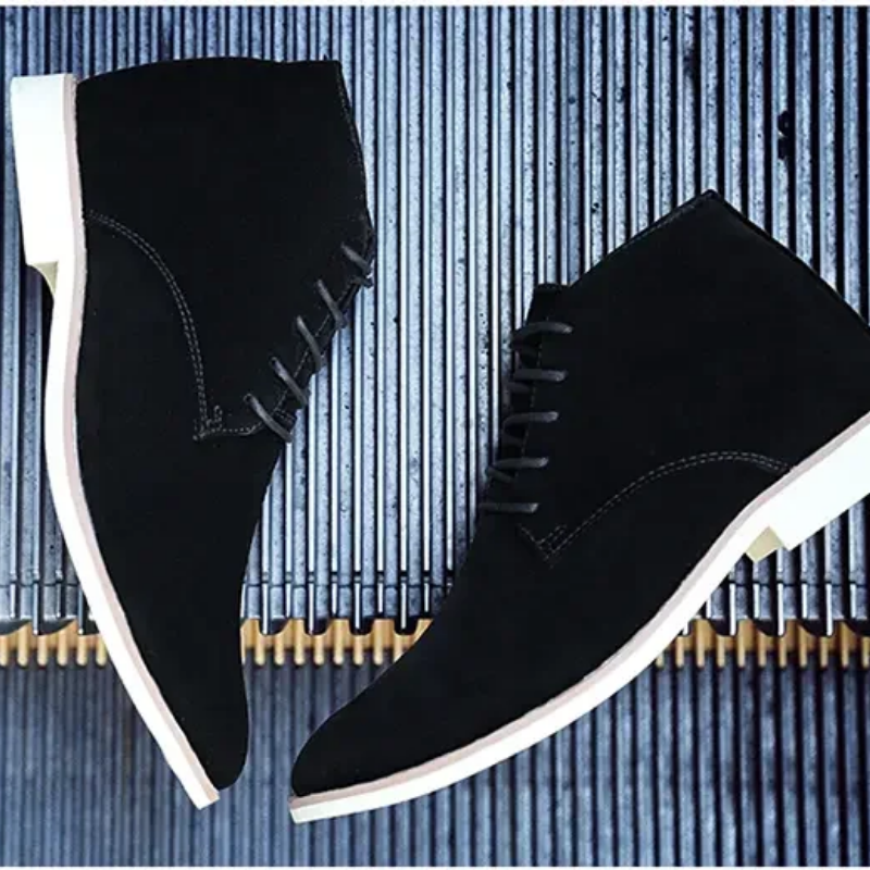 Classic suede chukka boots for men, comfortable casual shoes