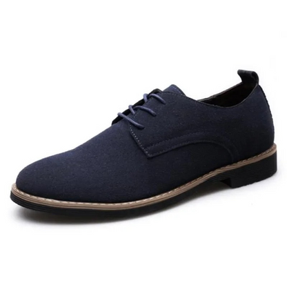 Fashionable chukka boots for men, comfortable and timeless in design