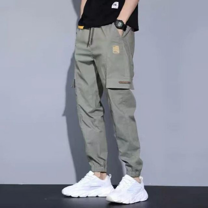 Soft fabric wear-resistant elasticated waist cargo trousers for men