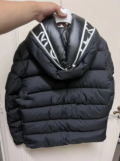 Men's puffer jacket with hood and drawstring