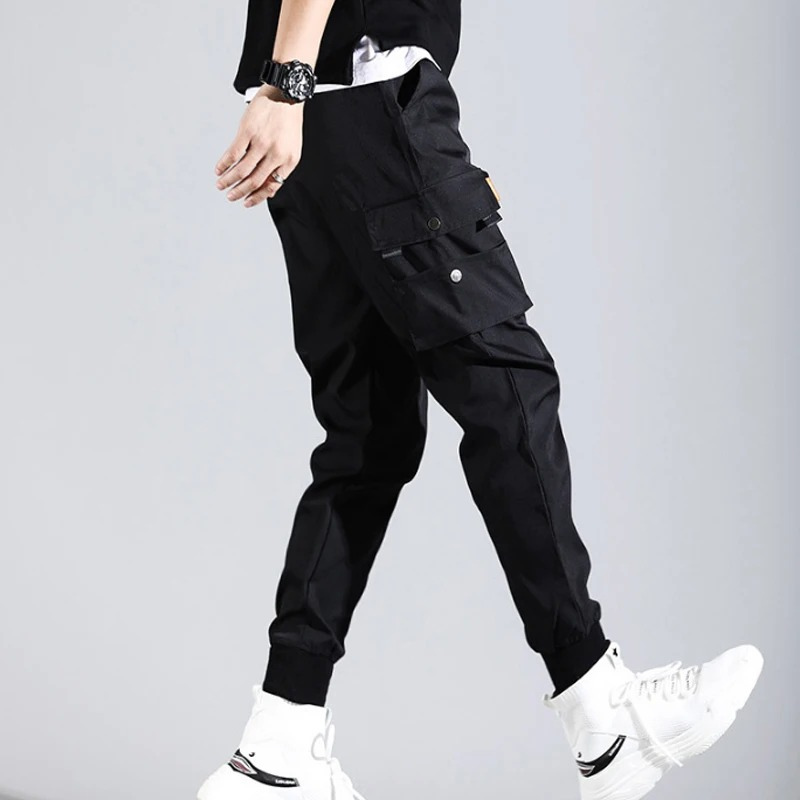 Cargo trousers men - Comfortable jogging trousers with several pockets, elasticated cuffs