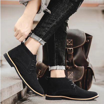 Comfortable suede chukka boots for men, fashionable casual shoes