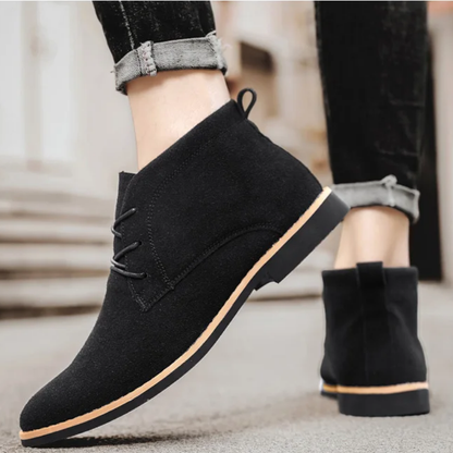 Comfortable suede chukka boots for men, fashionable casual shoes