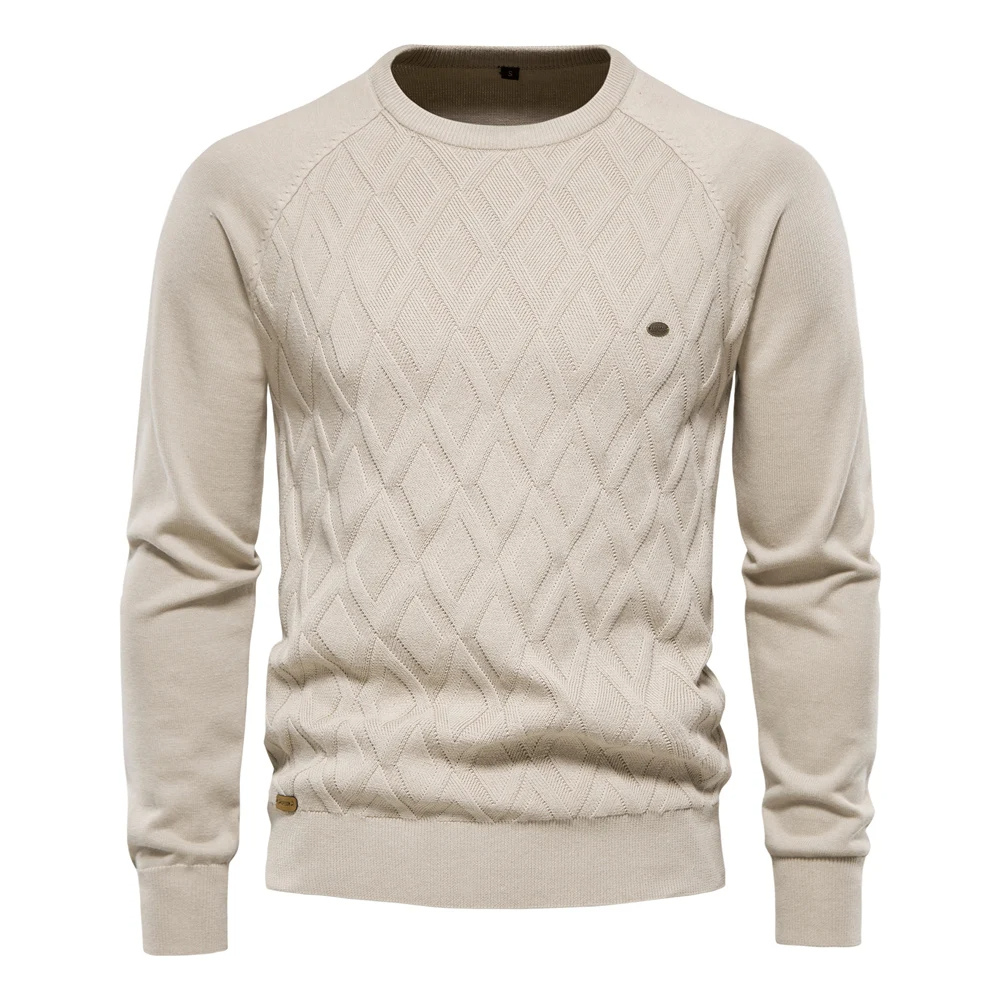 Structured round neck men's  sweater for an elegant appearance