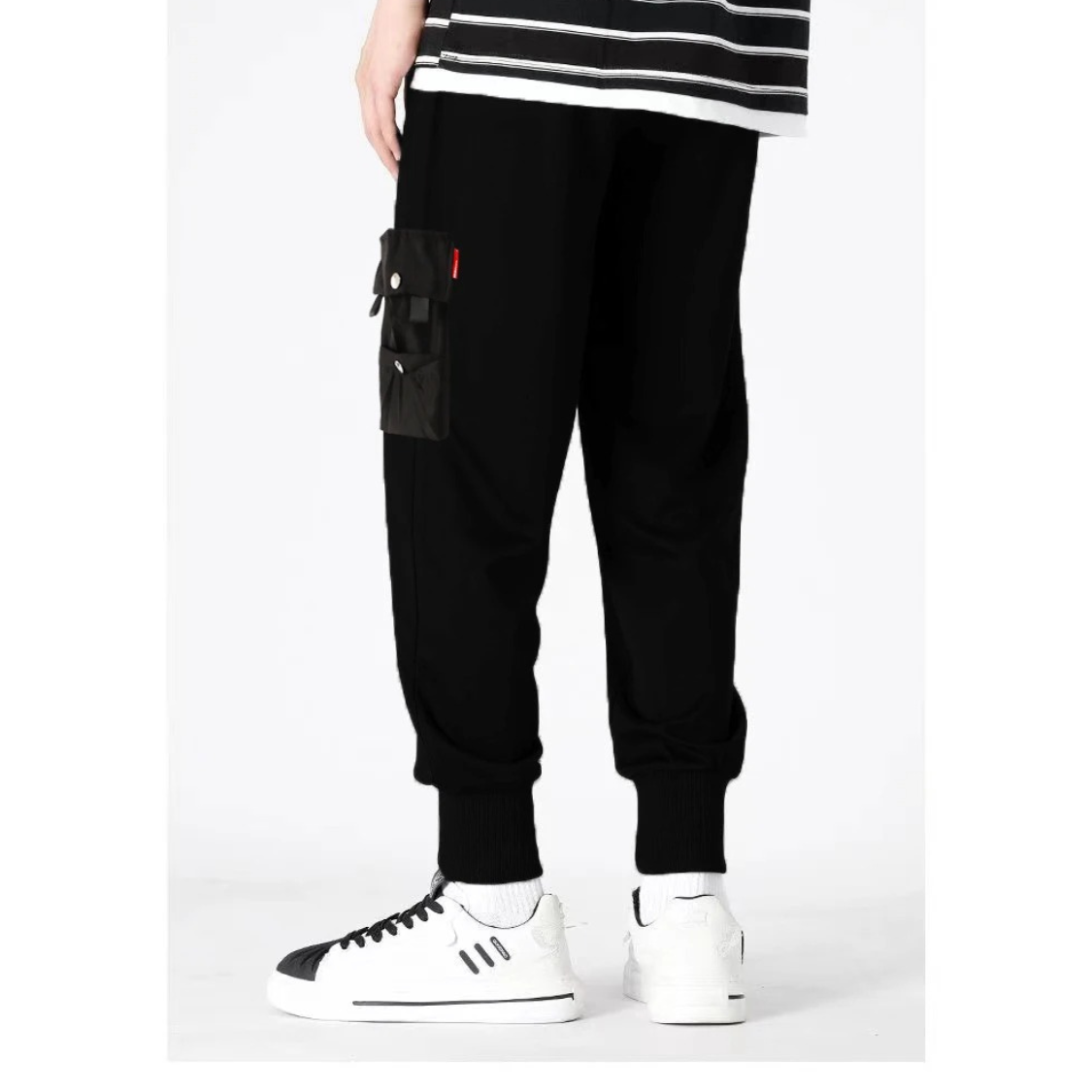 Men's cargo trousers - Modern jogging trousers with pockets, adjustable waistband