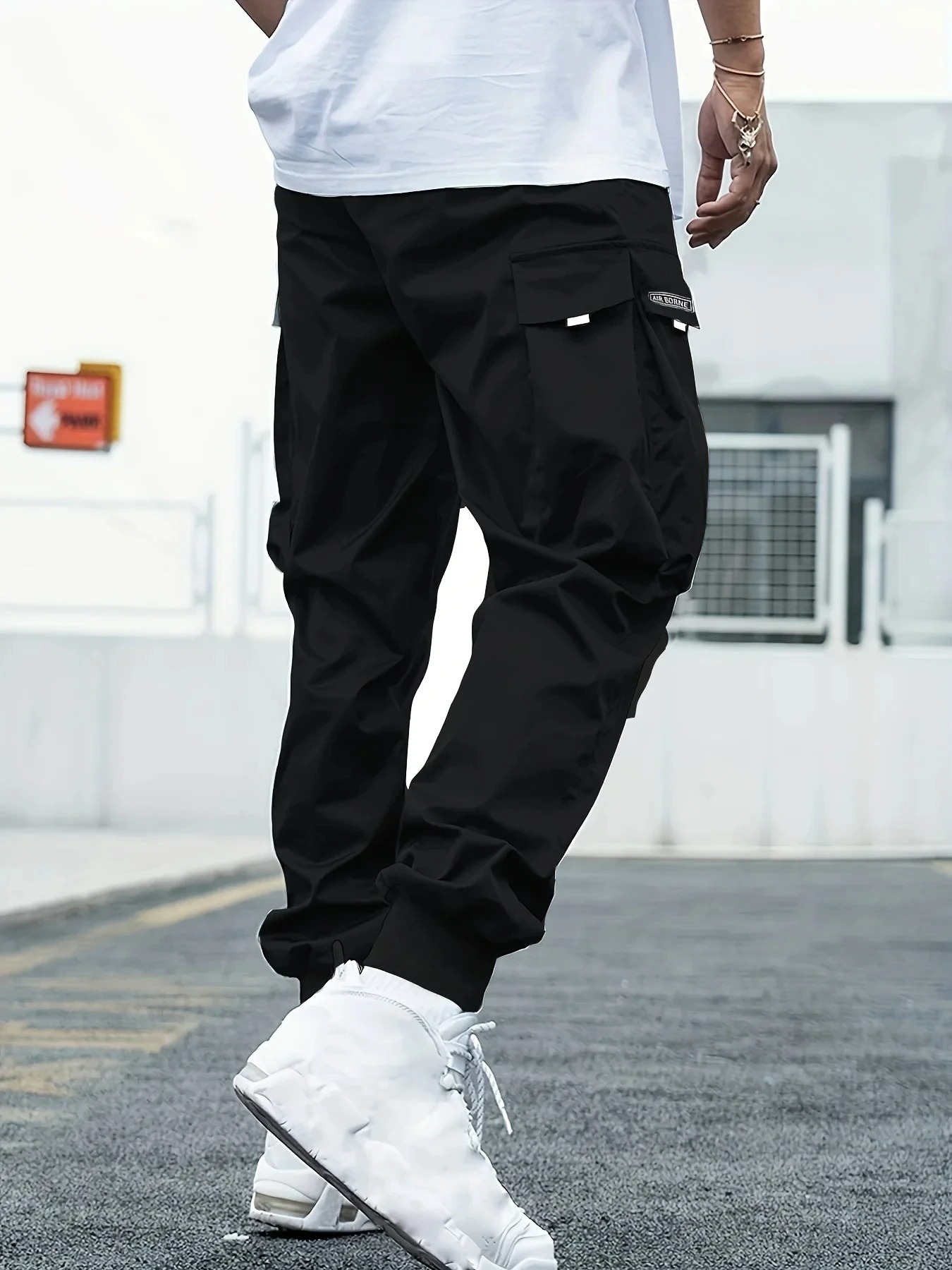 Cargo trousers men - Water-repellent jogging trousers with pockets, adjustable waistband