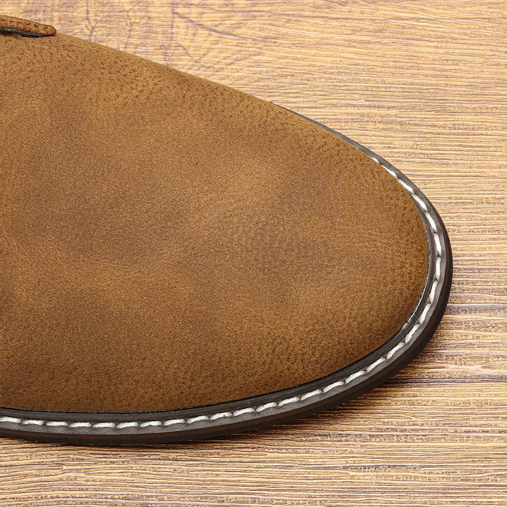 Classic leather chukka boots for men, robust everyday boots